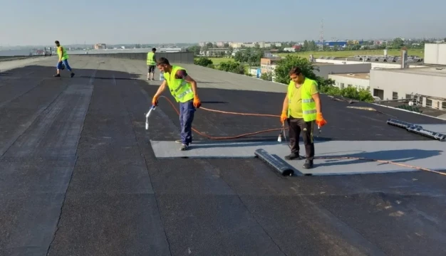 Hidroizolatii blocuri ,reparatii blocuri acoperis